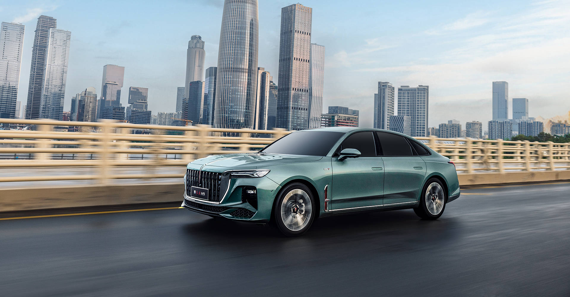 高端出行再進(jìn)階 新紅旗H9/紅旗HQ9 PHEV北京車(chē)展上市(圖4)