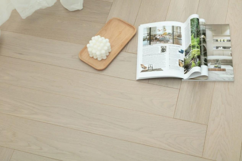 更適合中國寶寶體質(zhì)的木地板，當(dāng)然首選「純」實木地暖地板！(圖3)