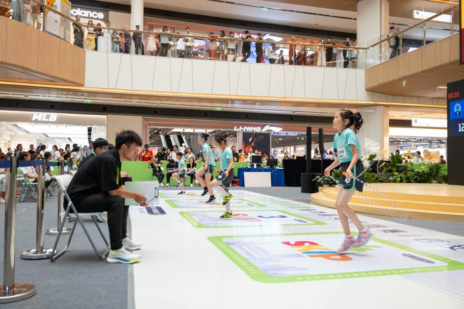 花YOUNG風采閃耀西安，江博士健康鞋助力全民運動新潮流(圖1)