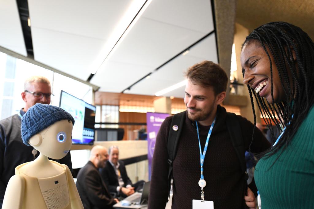 新研究:新技術(shù)助力人工智能減少“胡謅”(圖1) 新研究:新技術(shù)助力人工智能減少“胡謅”(圖1)