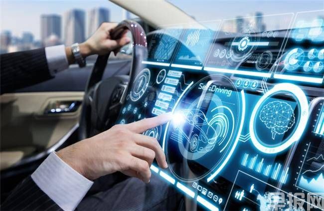 構建智能安全出行體驗，存儲在OTA中扮演什么角色？(圖1)